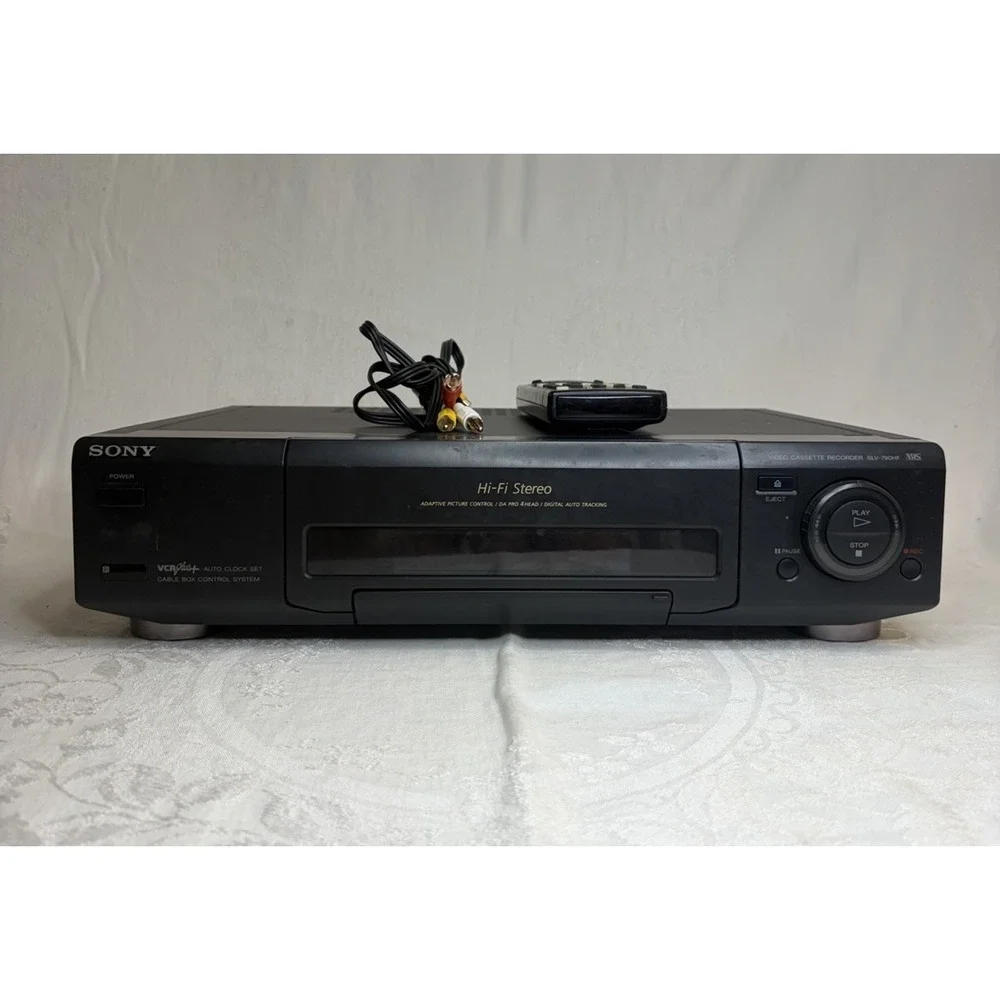 Sony SLV-790HF VHS VCR Video Cassette Recorder w/ Remote Tested Working